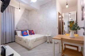 Stanza Comoda e Silenziosa con Bagno Privato e Area Lavoro e Relax